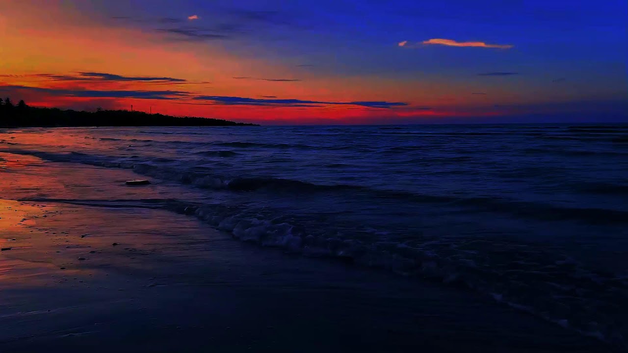 Calm Ocean Waves Background | Gentle Ocean Soundscape