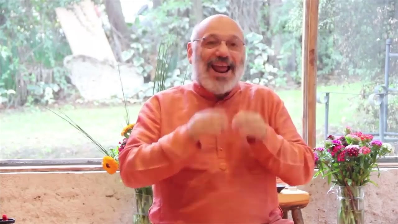 Yoga Integral ® ¿Que es?  por su fundador Maitreyananda