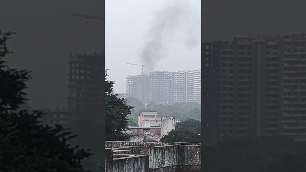bhopal main lagi billading main aag