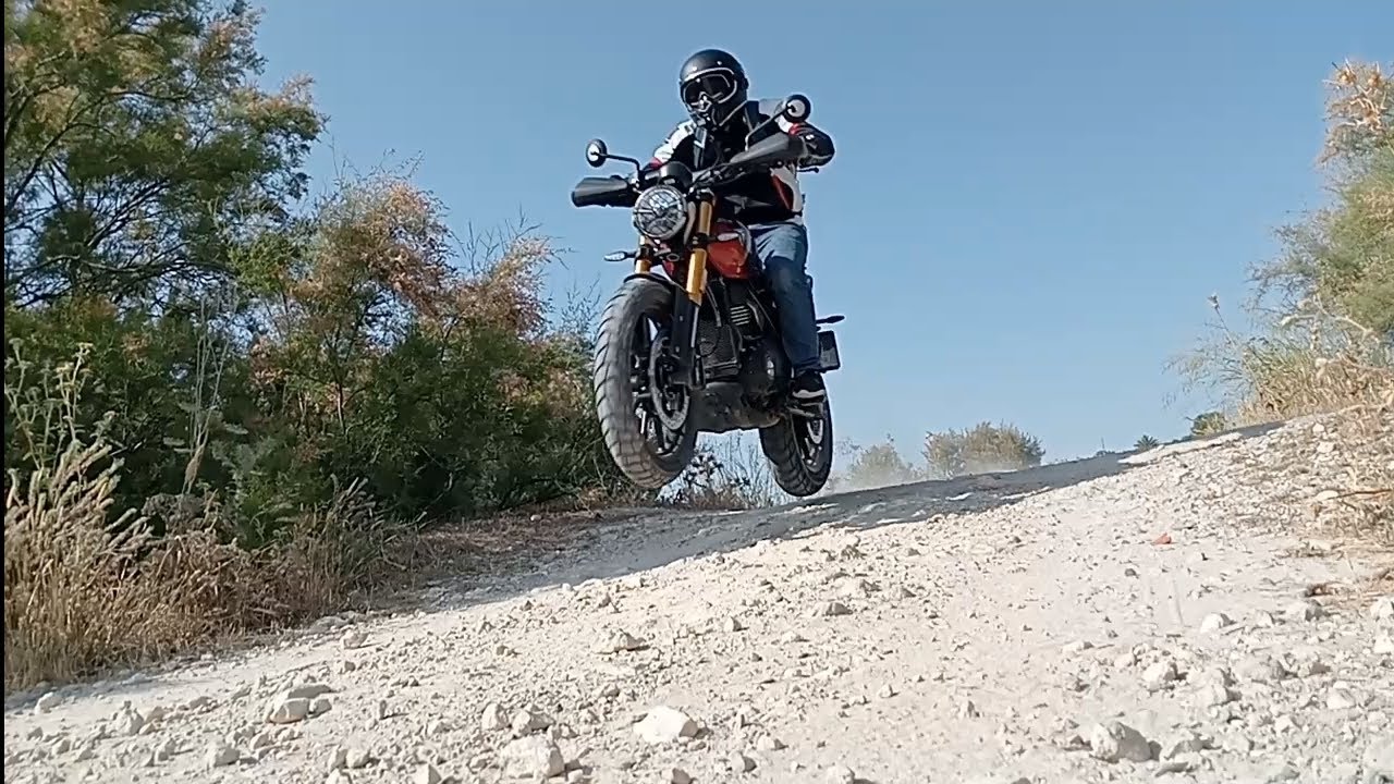 Triumph scrambler 400x. Primera prueba 100%off road! Mis impresiones