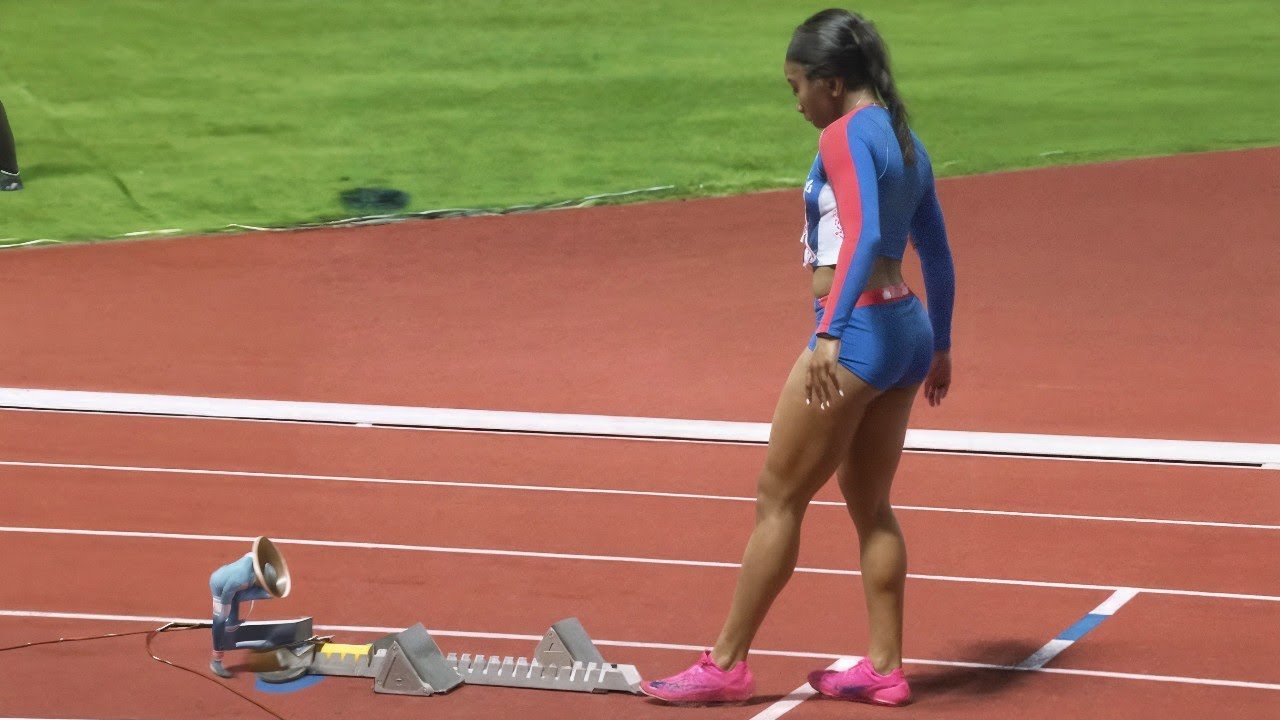 The Fastest Women's 4x100m Relay || Jamaica Just Destroyed The Field