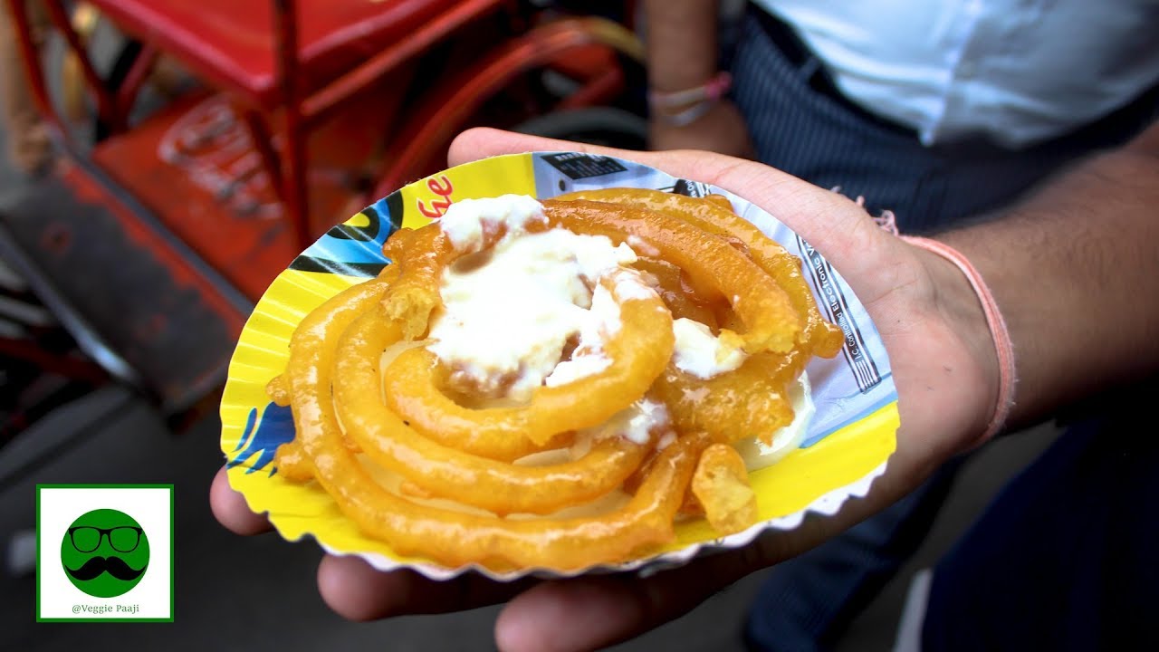 Best Jalebi in Delhi? Indian Street Food Chandni Chowk Dussehra Special Old Famous Black Jalebi