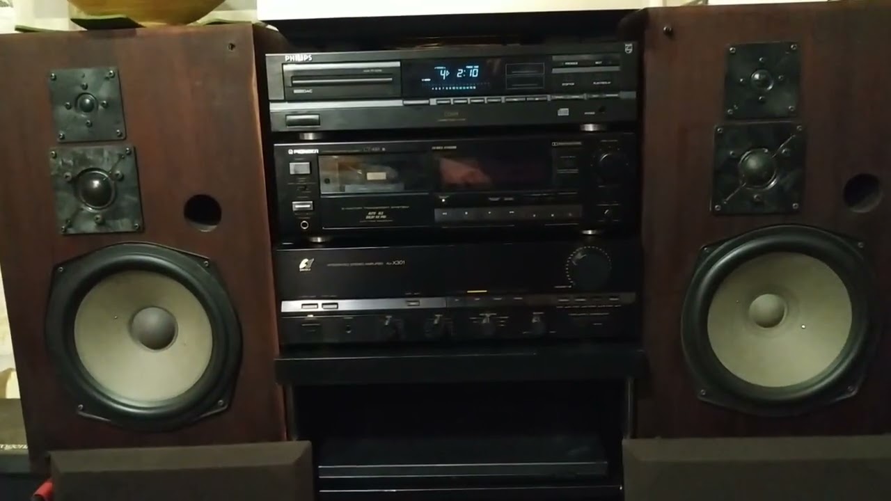 Sansui AU-X301, Philips CD604, Revox BR-430.