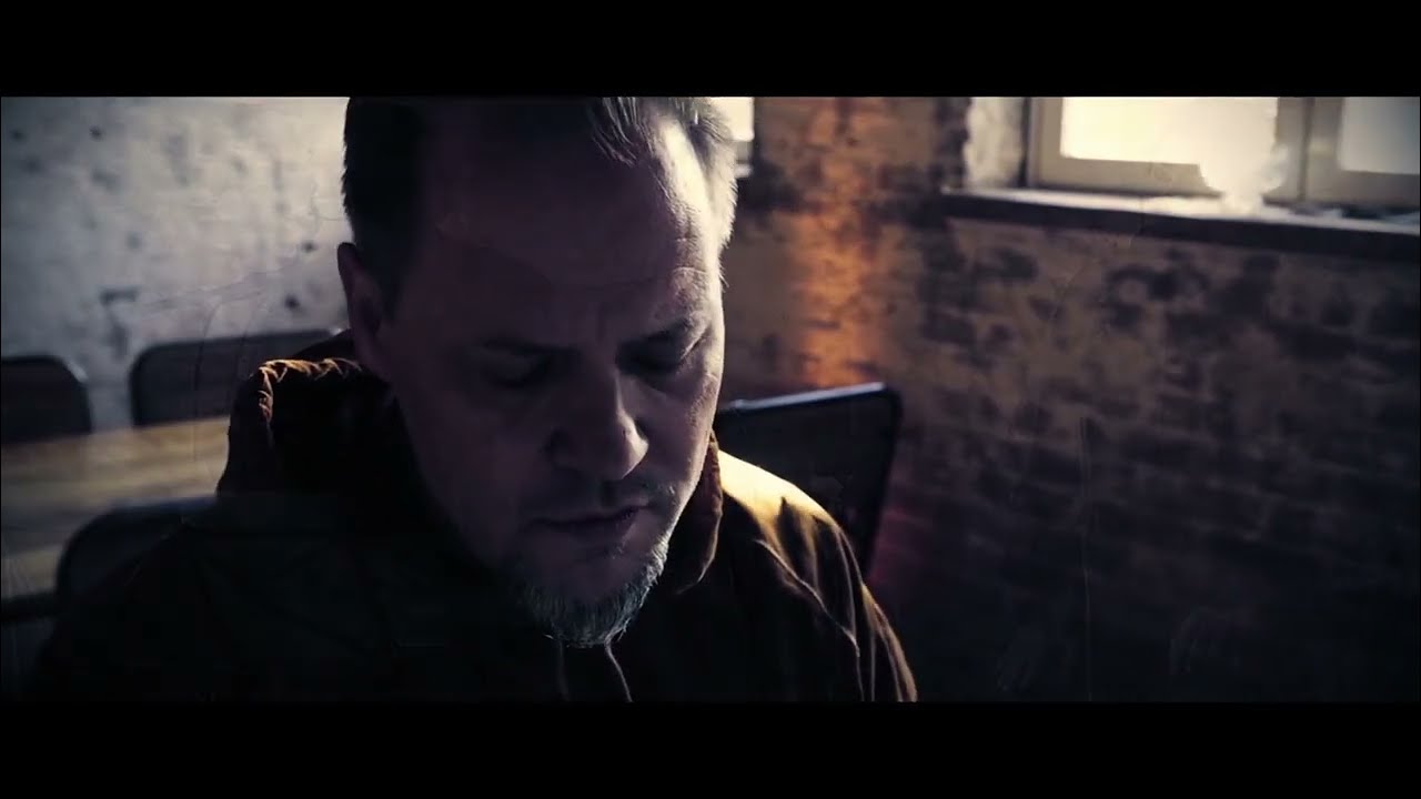 Smalltime Players - In The Middle Of Nowhere