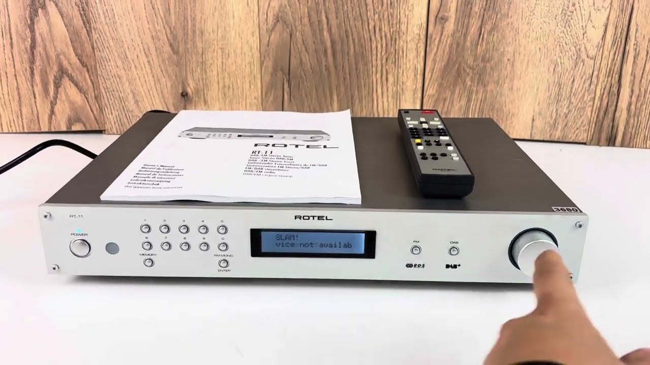 Rotel RT-11 DAB Tuner