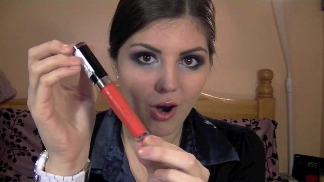 Celebrity Inspired Makeup Tutorial: Selena Gomez 