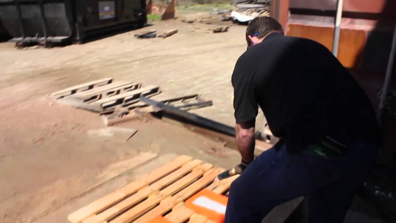 Does the Dustless Blaster Remove Powder Coating?