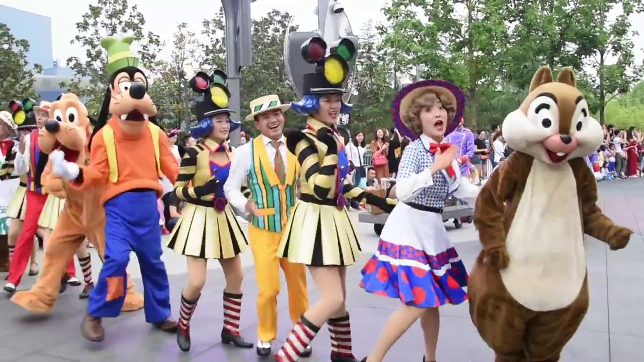 Shanghai Disneyland - Mickey's Story Book Express Full