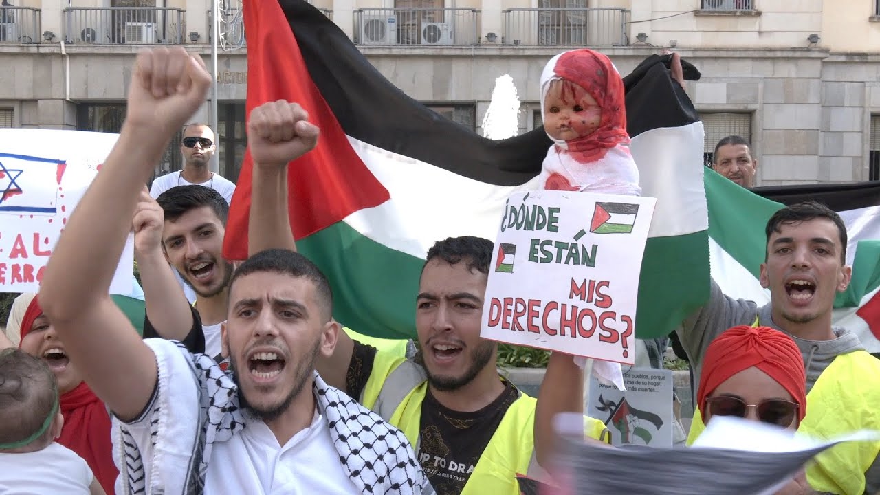 Cientos de personas se unen en una concentración por Palestina