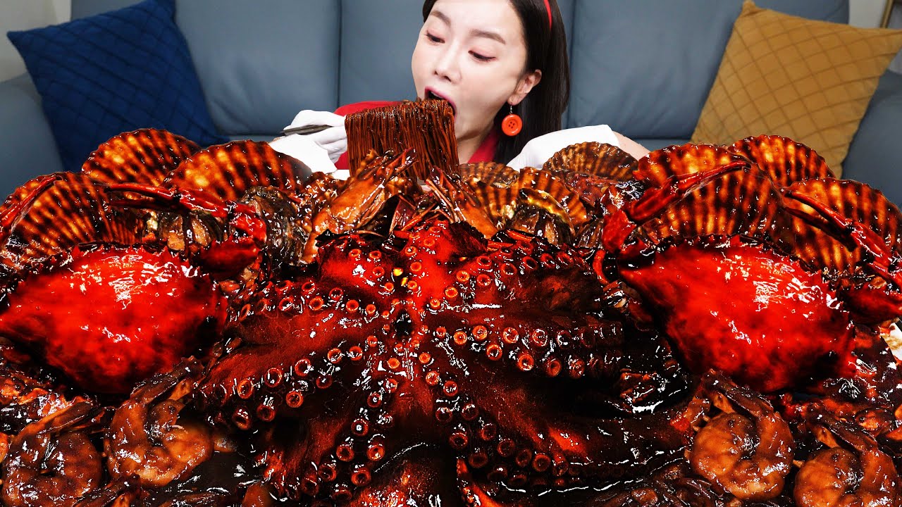 RUS SUB) Seafood Combination FLEX 🔥 Amazing Octopus Jjajang Noodle Ramen Mukbang ASMR Ssoyoung
