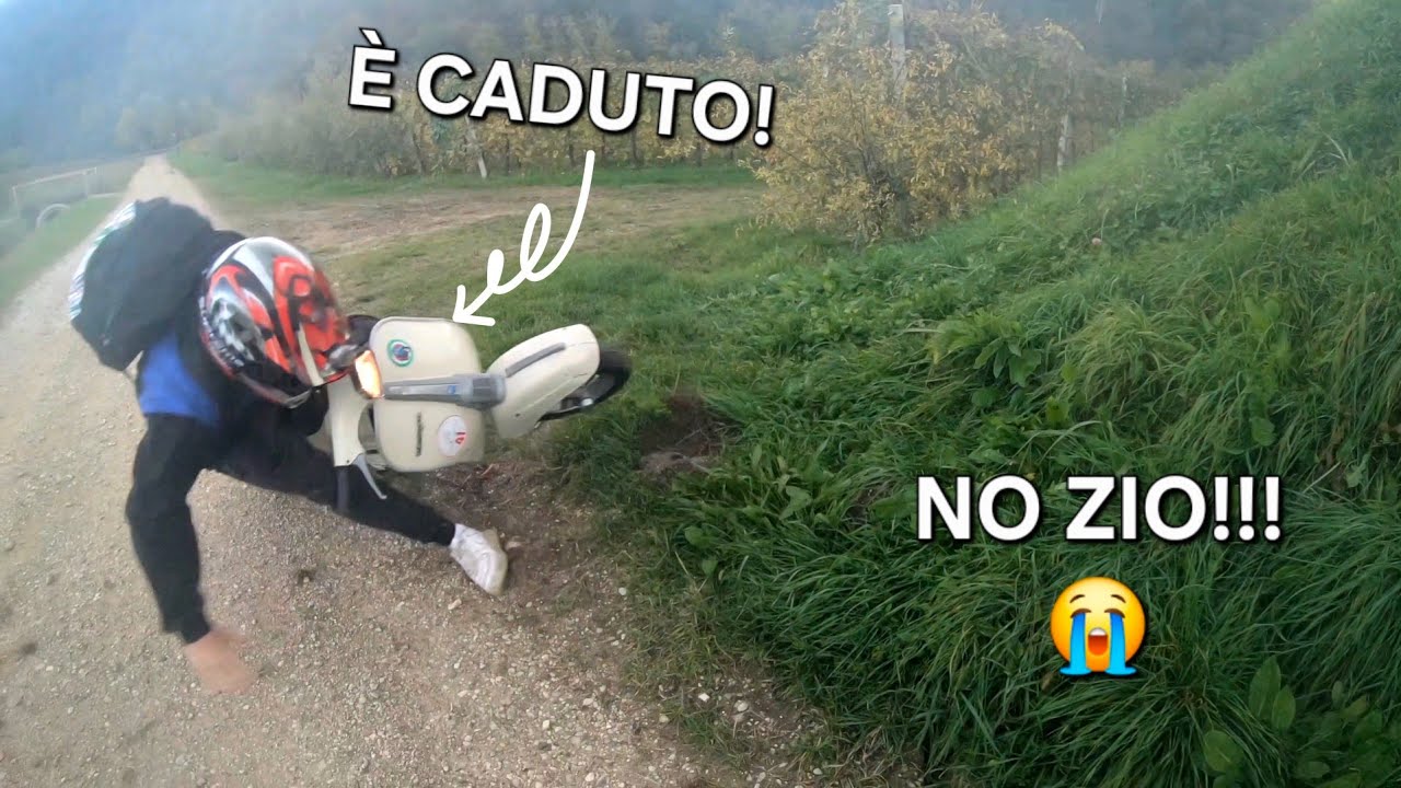 È CADUTO!!! 🙈 Vespa 50 Special