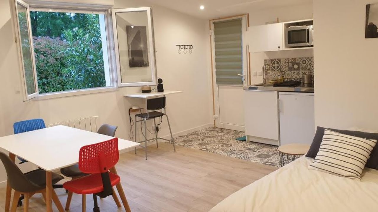 Adorable studio 25m&sup2; tres calme avec parking | Marseille, France | Hotel Review ⭐