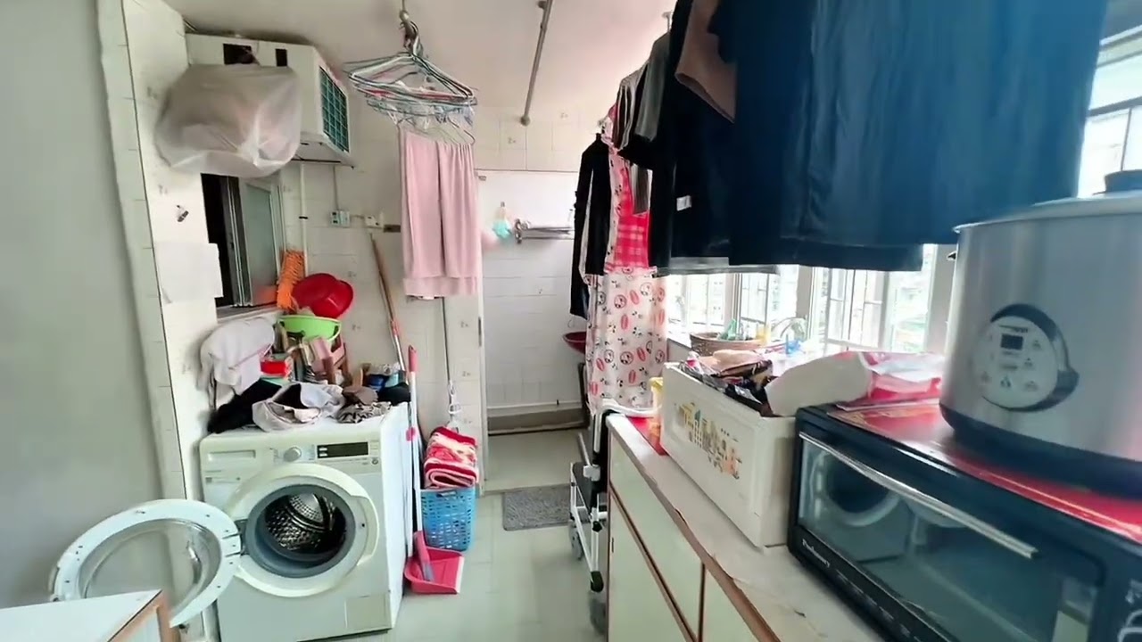 ROOM TOUR RUMAH MAJIKAN HONGKONG DADAKAN ALAKADARNYA NO EDIT NO SENSOR 🤣 #tkwhongkong  #roomtour 