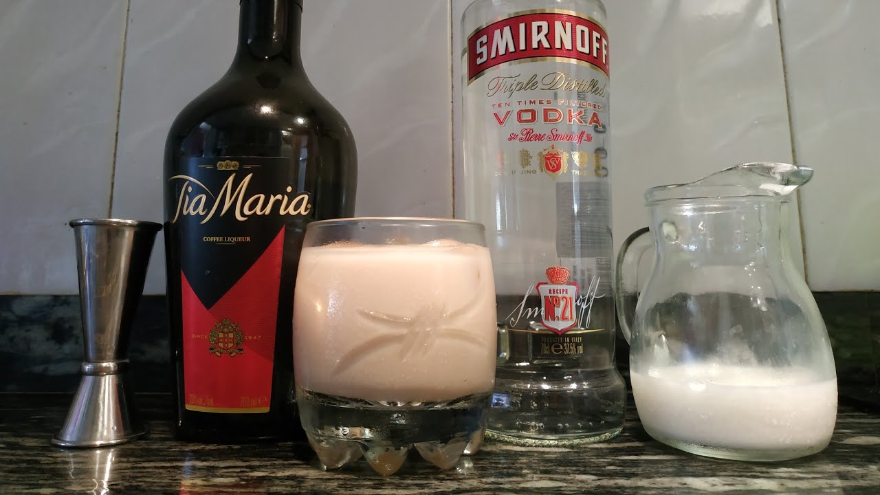 cómo preparar el cocktail white russian