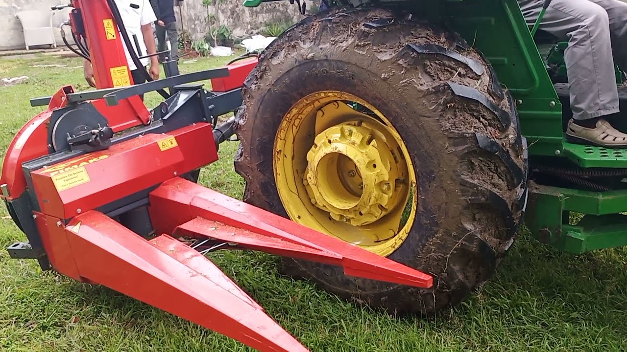 UJI COBA MESIN MAIZE CHOPPER MS12SL DARI FIMAKS DI IPB3J (JONGGOL) MASIH BELUM MAKSIMAL