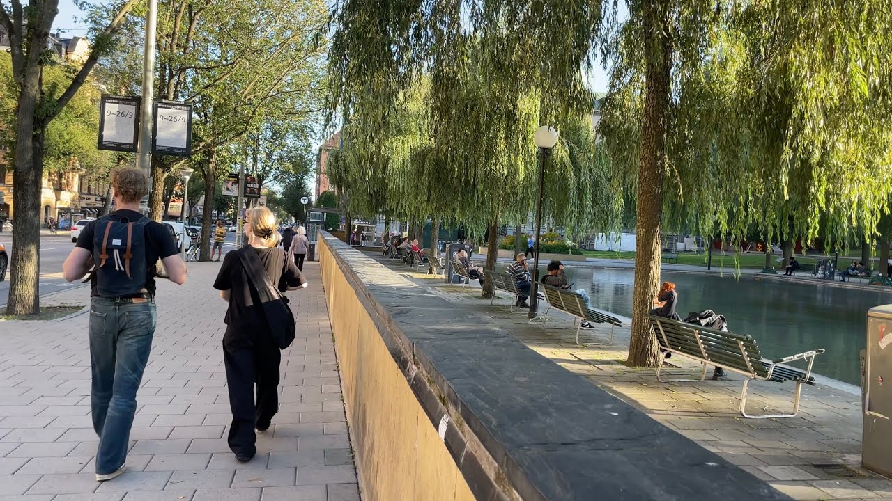 Stockholm Walks: park life in beautiful Observatorielunden, lower area