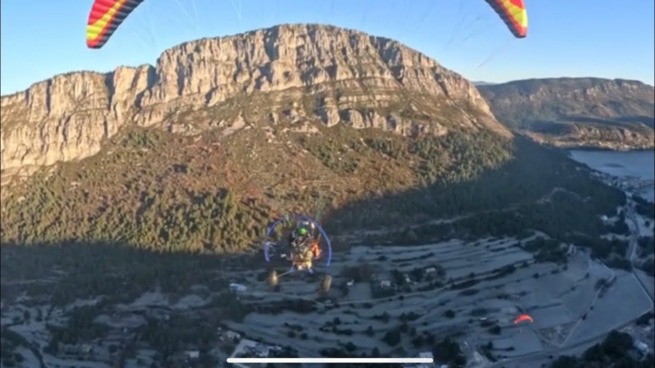 Vol en paramoteur dans les Alpes-Maritimes - Les premières gelées d'hiver