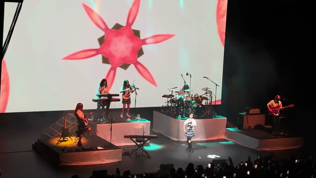 NIKI - Every Summertime (Live in London) - 6 October 2023
