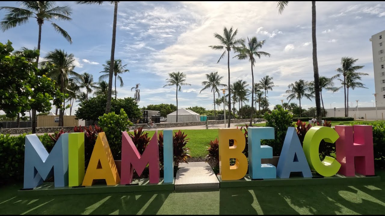 Miami South Beach walking tour Ocean Drive [4K]