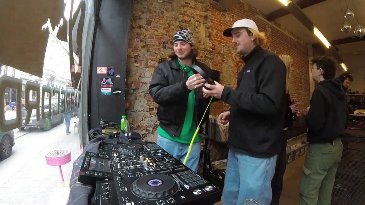 DC Noises B2B KŌMA @ Warrecords I 09/03/2024