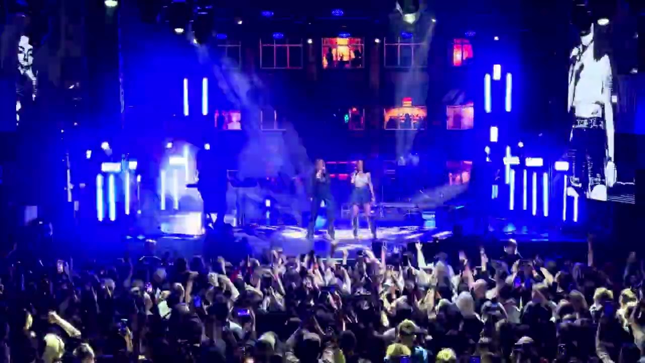 t.A.T.u - Покажи мне любовь (live in St.Petersburg)