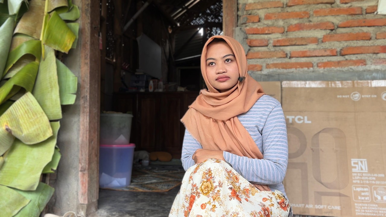 PERJUANGAN IBU DAN ANAK...!!! MENIMBUN RUMAH DENGAN TANAH || PENDERITAAN IBU DAN ANAK YATIM PIATU