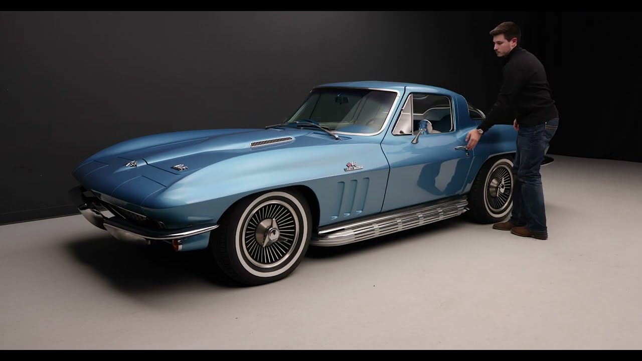 4-Speed 427 Corvette - The blue of blues | Functions