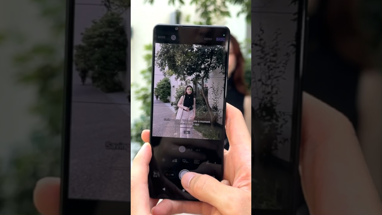 @Kohki  shows how you can shoot Wigglegrams with Xperia 1 V&rsquo;s 30fps burst shooting function.​