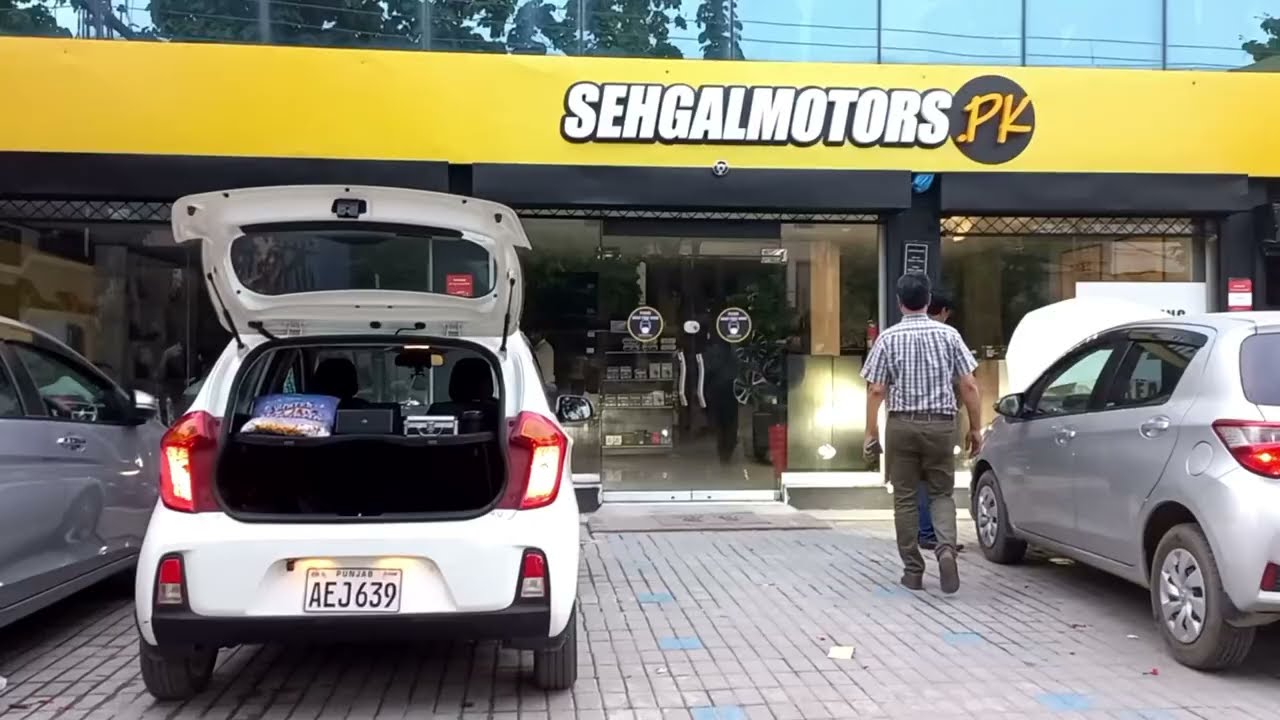 KIA Picanto Best Car Accessories | Multimedia Android LCD | Tissue Box