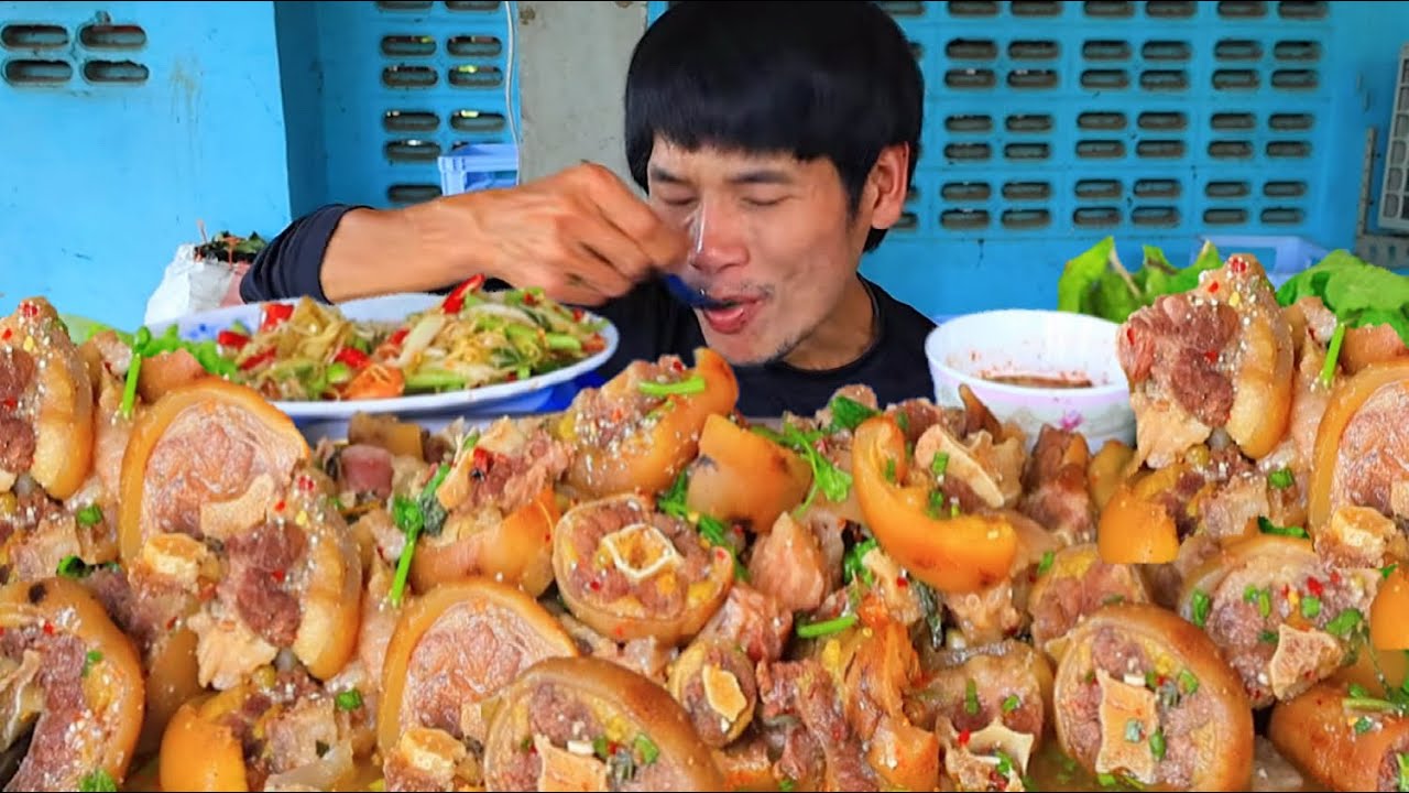ซุปหางวัวส้มตำแกล้มผักสดแซ่บคักอีหลีครับพี่น้องMUKBANG EATING SHOW/โก้อีสานพาแดก