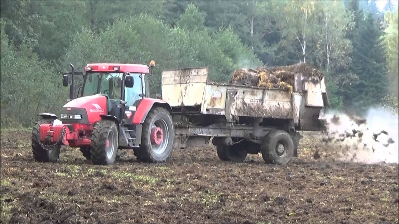 ZEAS Březná   rozmetání hnoje a orba