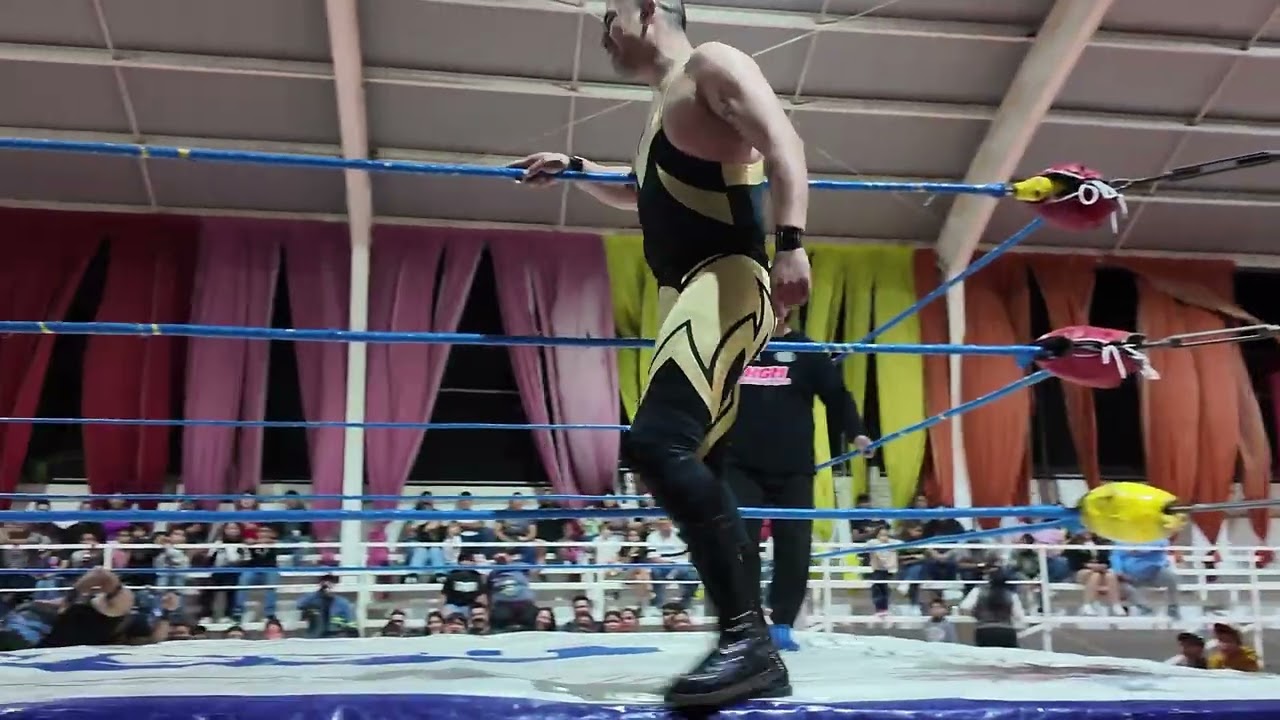 Lucha Libre en Matamoros Coah 20 Feb, segunda lucha [1/2]