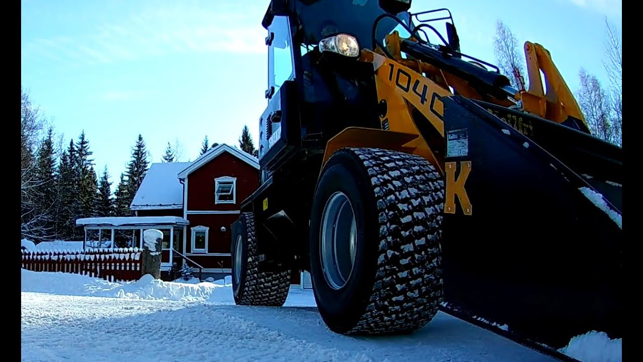 Snöröjning, Swekip 1040, moving snow with Chinese loader.