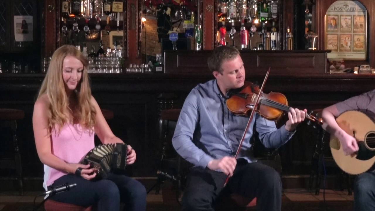 'An Cailin Rua' - Caitlin, Ciaran & Cathal