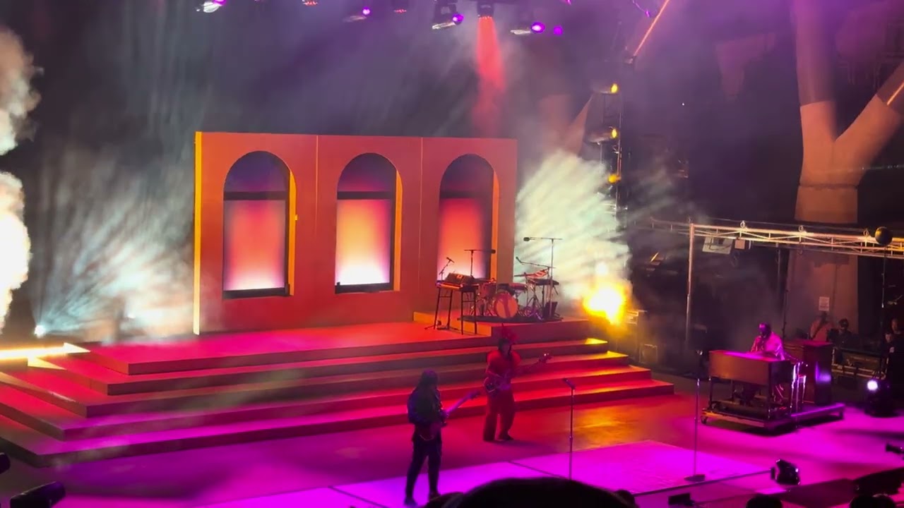 Khruangbin Live at Red Rocks Night Two(08/28/24). Song: Zionsville
