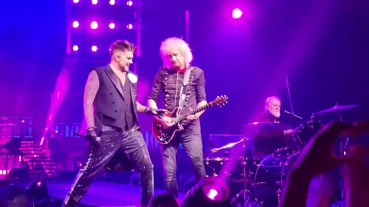 Queen & Adam Lambert - Crazy Little Thing Called Love  -  1-07-2022 Amsterdam