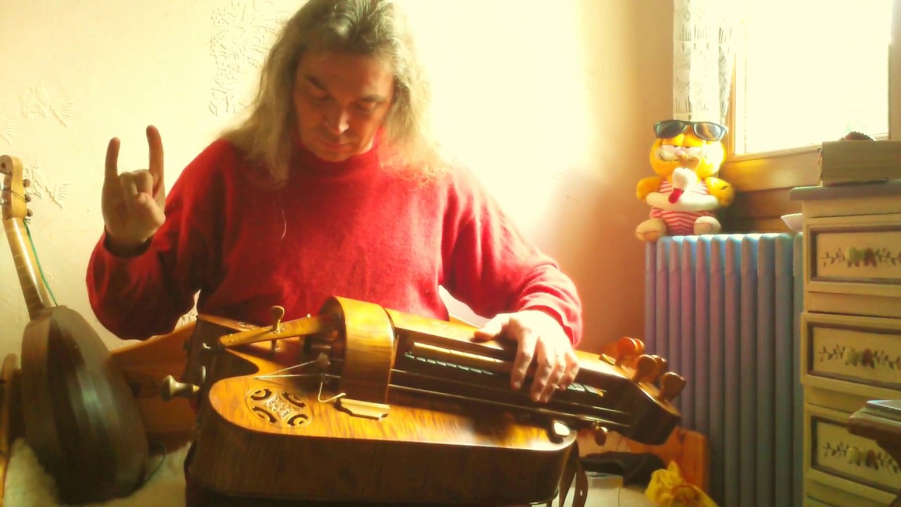 Branle d'Ecosse - hurdy gurdy