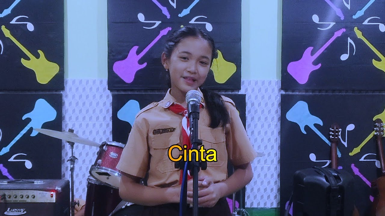 Cinta :Vina Panduwinata cover SMPN 1 JOMBANG