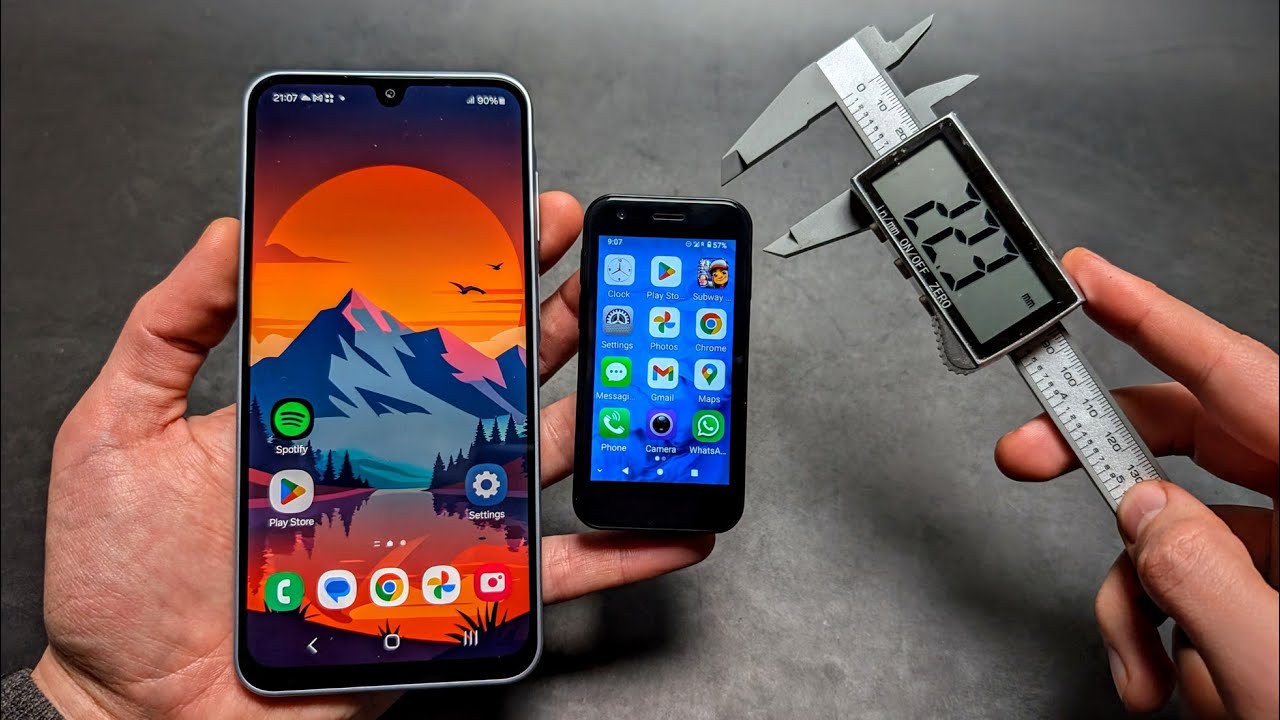 Soyes XS16 Mini SIZE - World's Smallest Smartphone