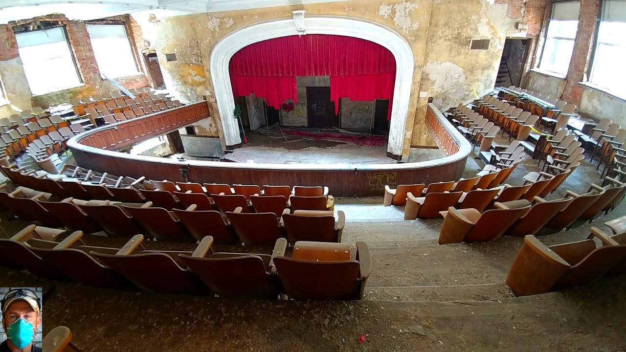 Exploring The Derelict Apollo High School Burlington Iowa (part 2) (Location Shared By Permission)