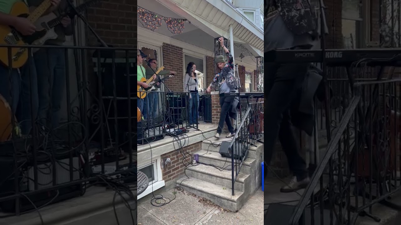 Wonder House - Turn the fan on (feat. Italian Dancers) @ Roxyunk Porchfest