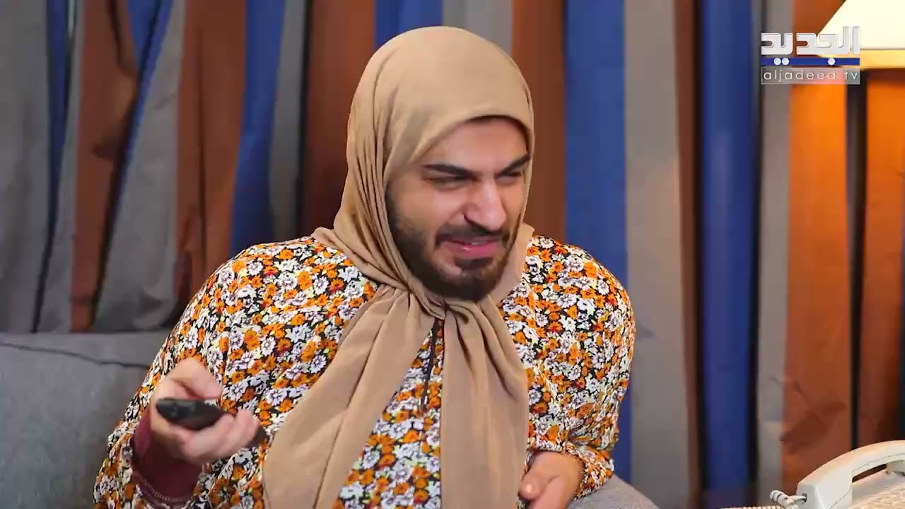 ام سماعين رهنت بيت ام حبودي .. جايبتلها مشروع غير شكل 🤣#جيران