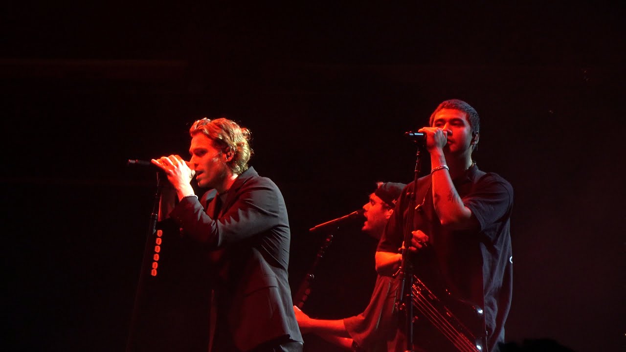 5 Seconds of Summer - Amnesia (Live)