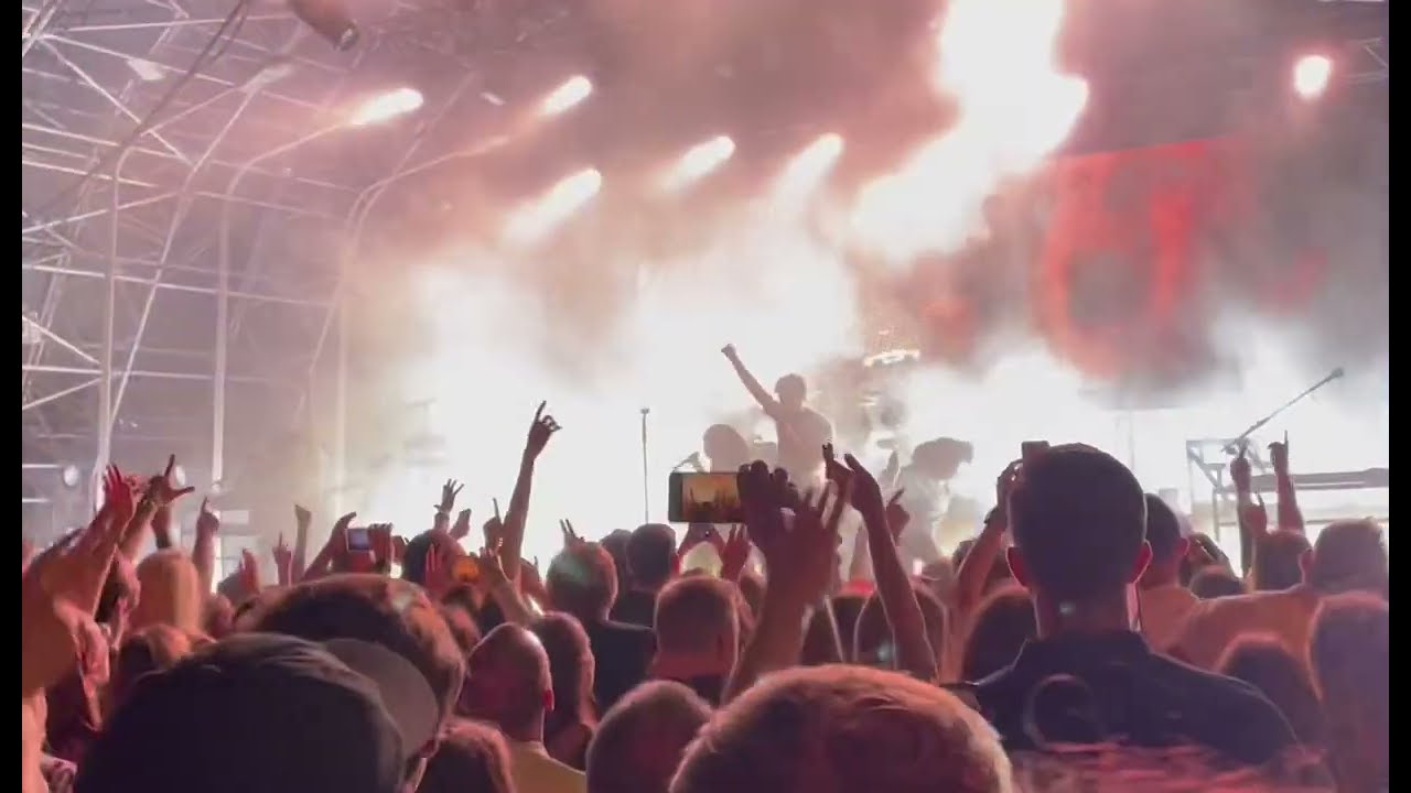 Bastille—Shut Off The Lights | Dreamland Margate (Jul 1 2023)