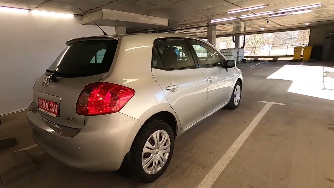 Toyota Auris I 1.6 AMT (124 л.с.) 2008