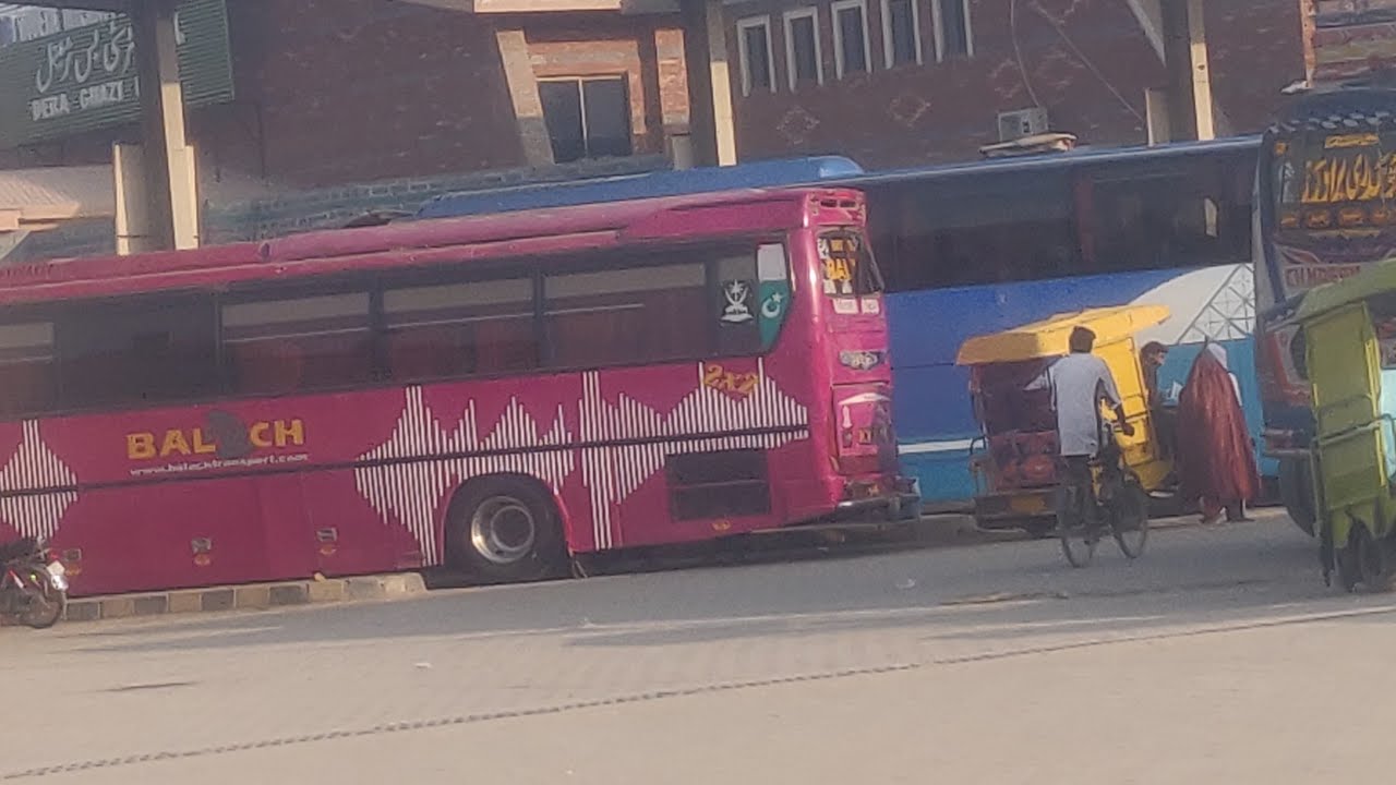 GTVMUSTAFA  Dera ghazi Khan bus stop lari adda