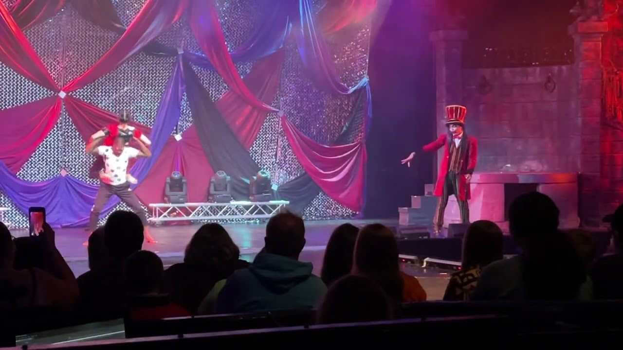 The Ringmaster sings Carousel during The Ringmasters Cabaret on 9/24.