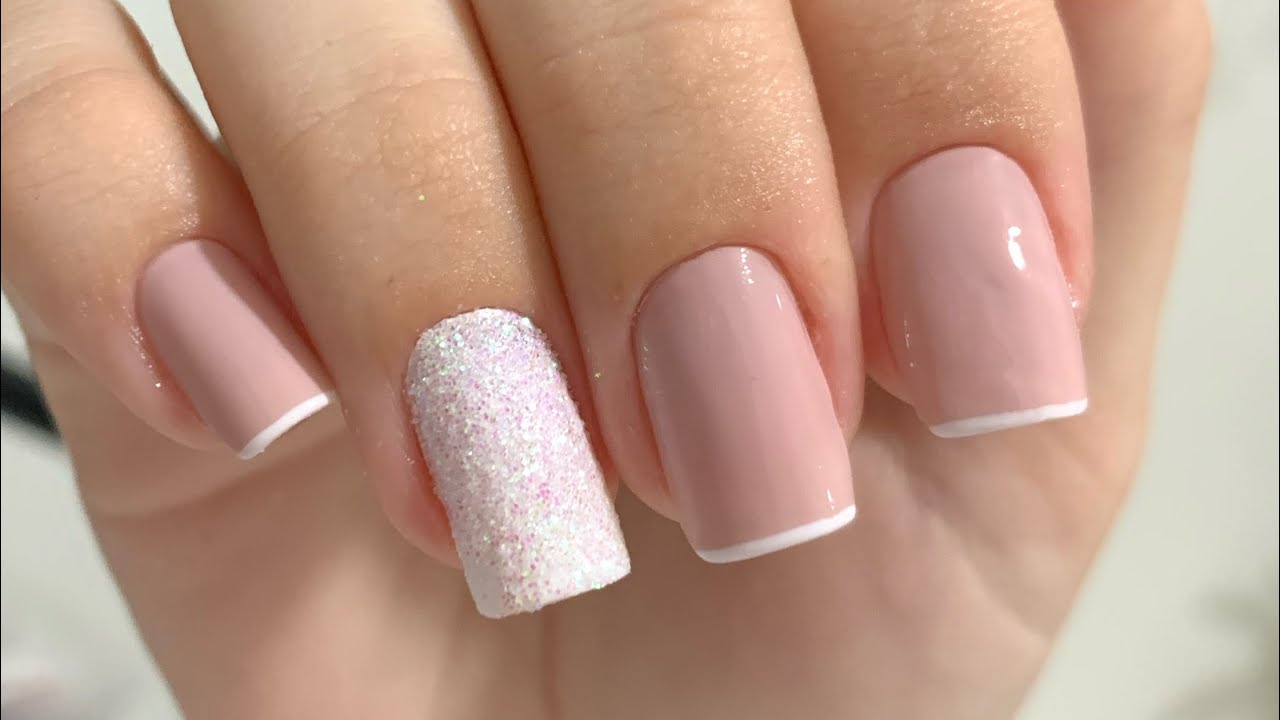 Cutilagem e esmaltação ao vivo