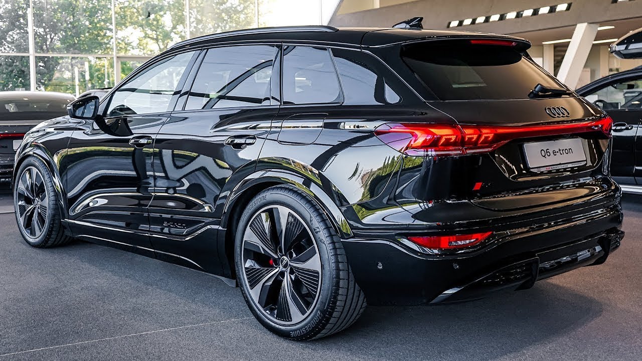 2025 Audi Q6 e-tron Mid-Size Electric SUV I Review | Range, Features, Interior! ⚡🚘🔥