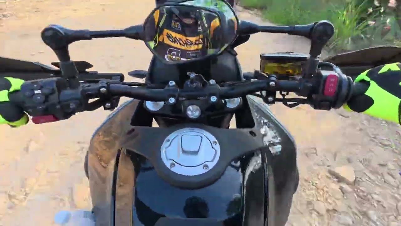 Cb650r bỏ cuộc do vấn đề xe. Chinh phục cung offroad nhẹ đỉnh phượng hoàng thất bại.